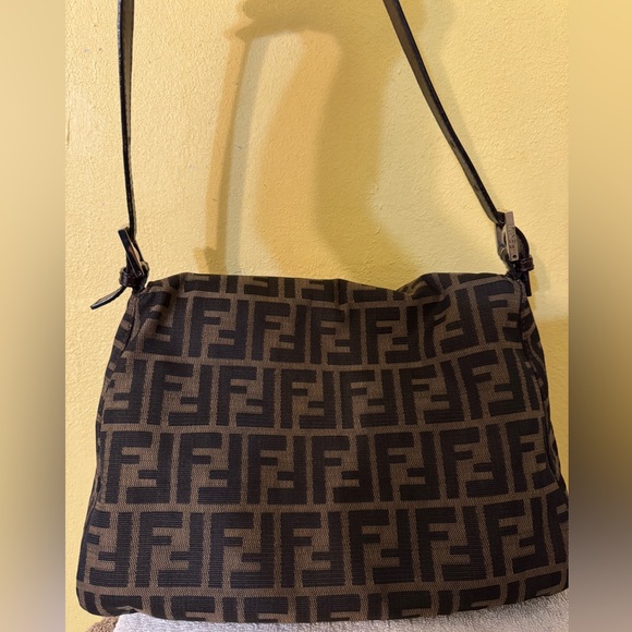 Fendi Mama Baguette - Picture 2 of 14